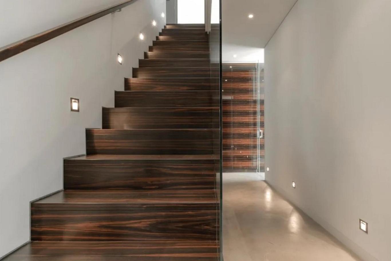 Private Penthouse *