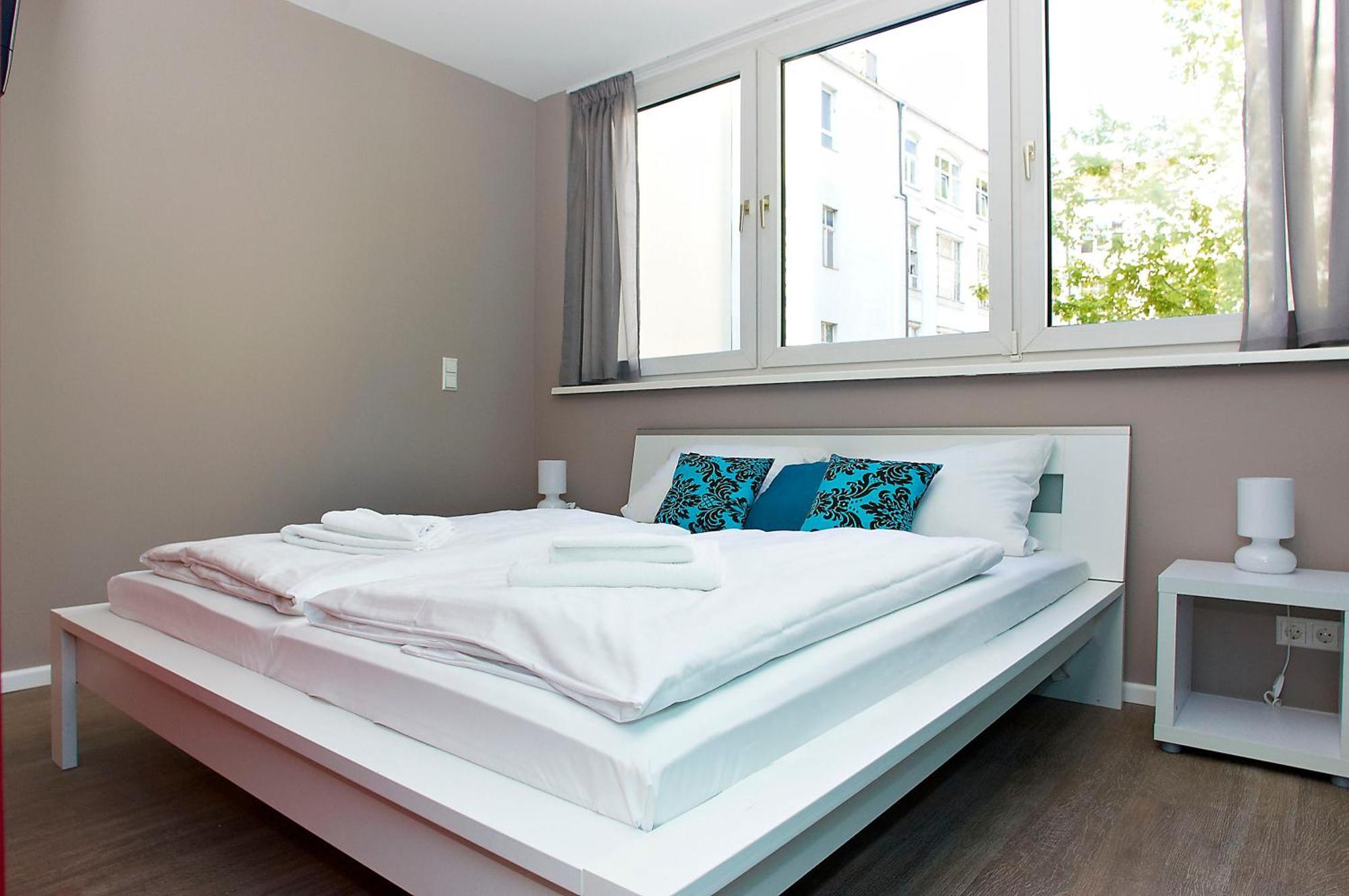 Apartmenthouse - Am Goerlitzer Park 3*
