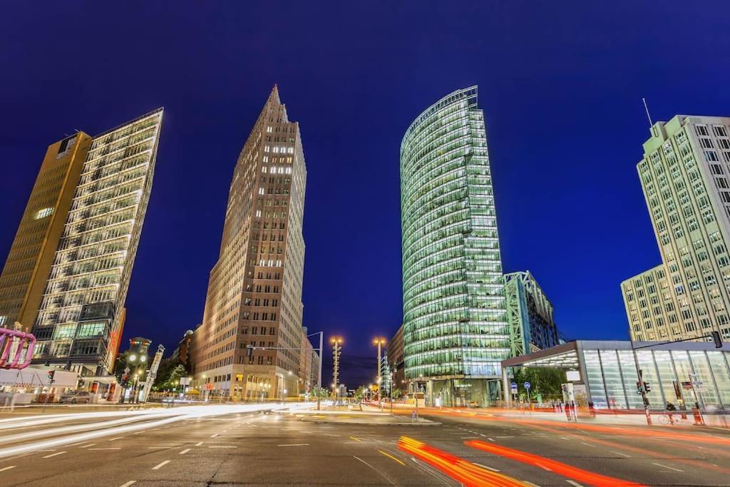 Lejlighed 33 L With 8 & 3 Bathrooms Berlin