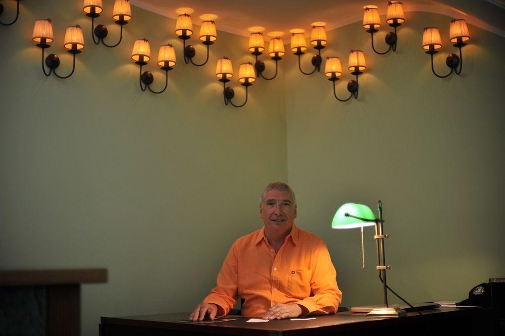 Bob W Mitte 4* Berlin