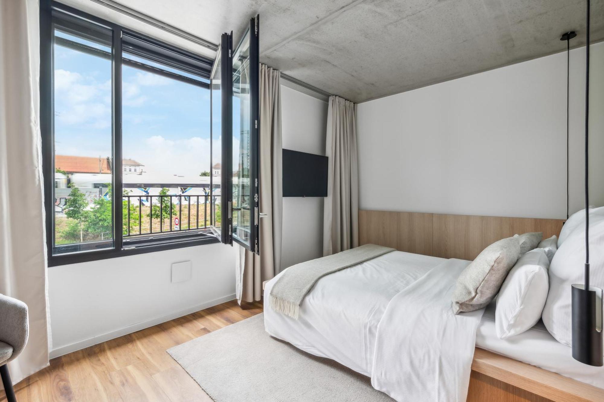 Hotel Habyt-the Waterfront