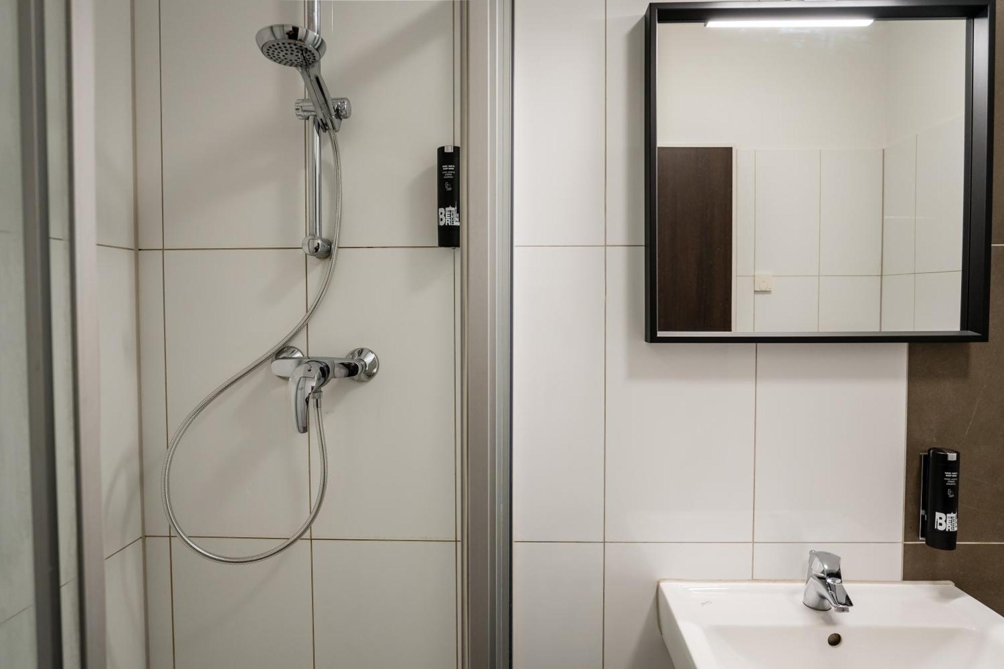 Apartmenthaus Neukoelln * Berlin