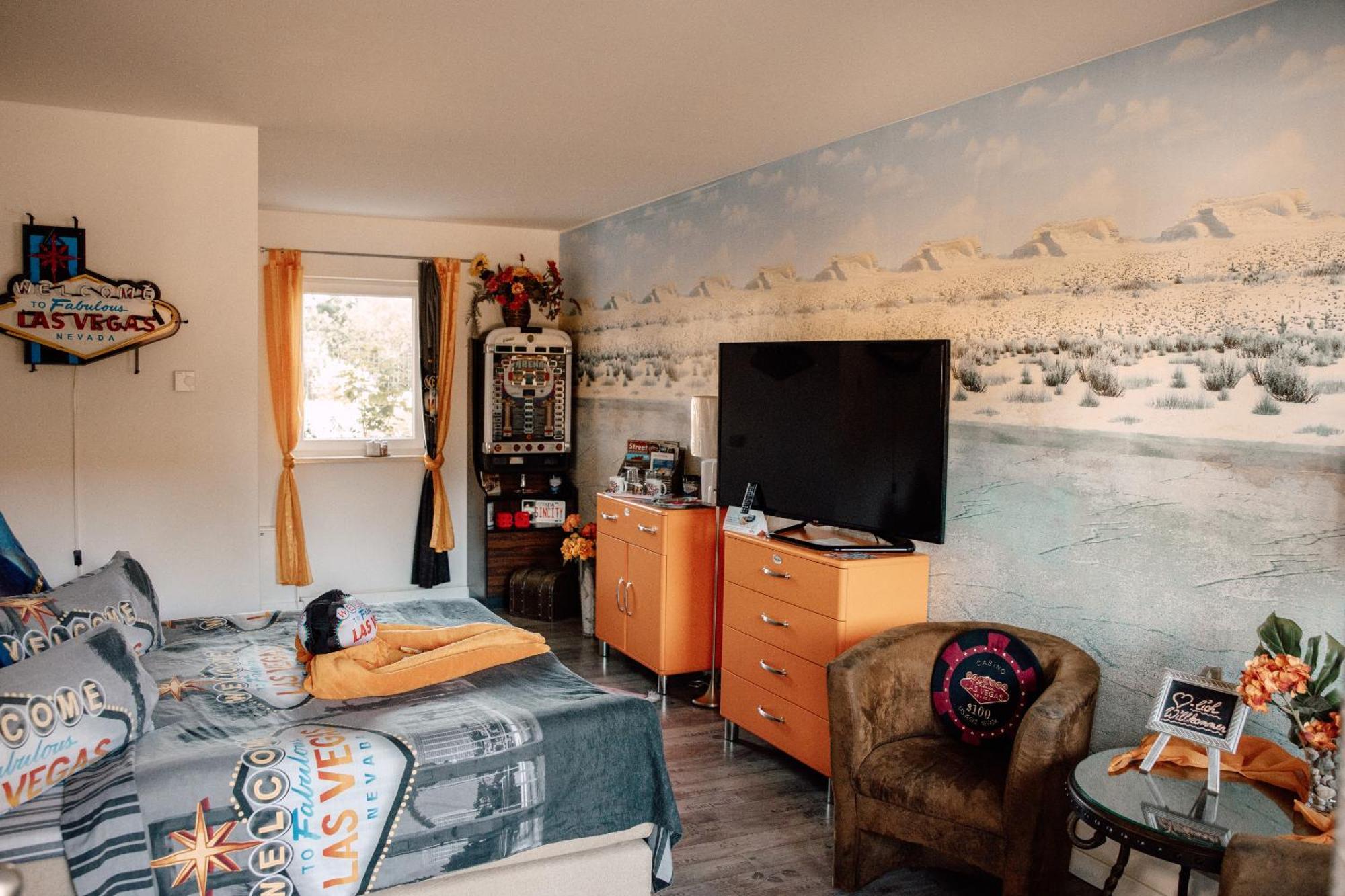 Down Town Motel 3*