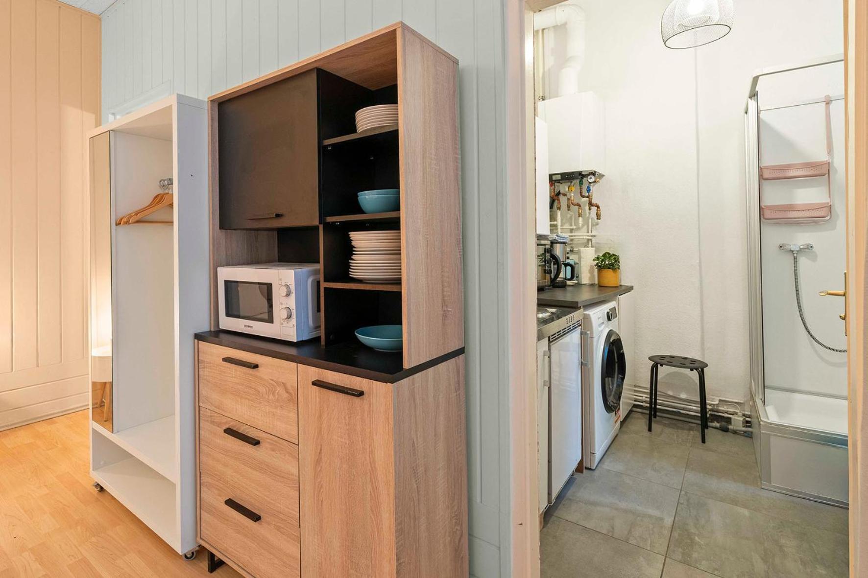 Apartment 33 H S-bahn Schoenhauser Allee