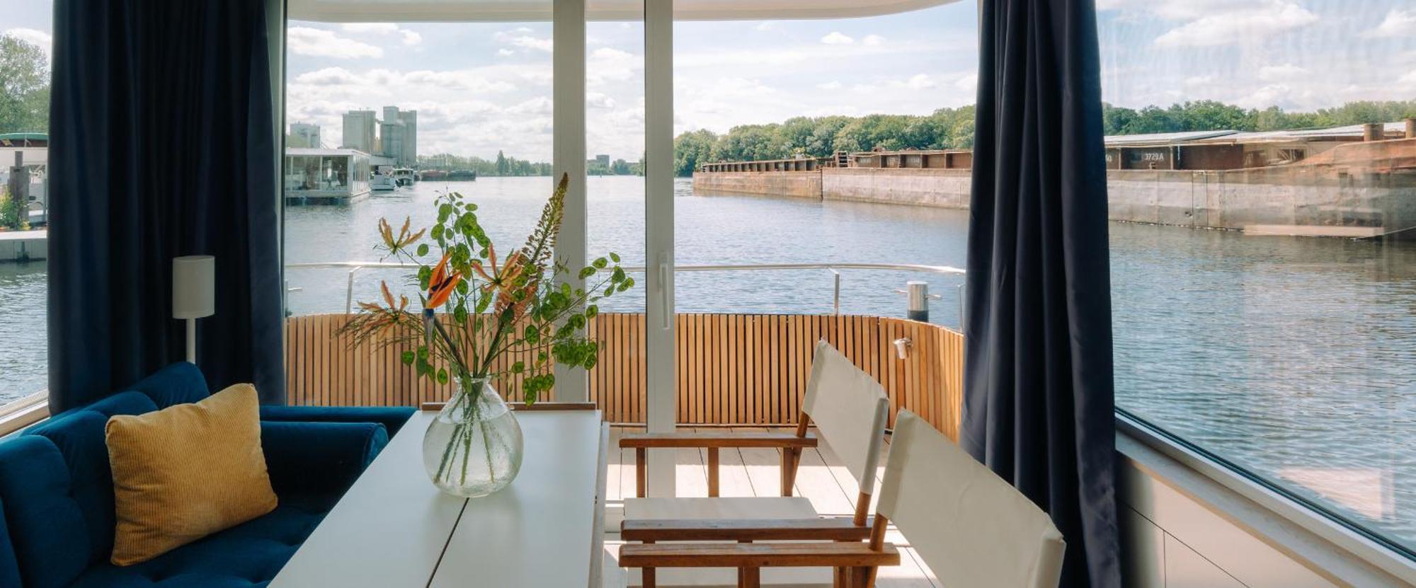 Spreeapartment Mara Botel 3*