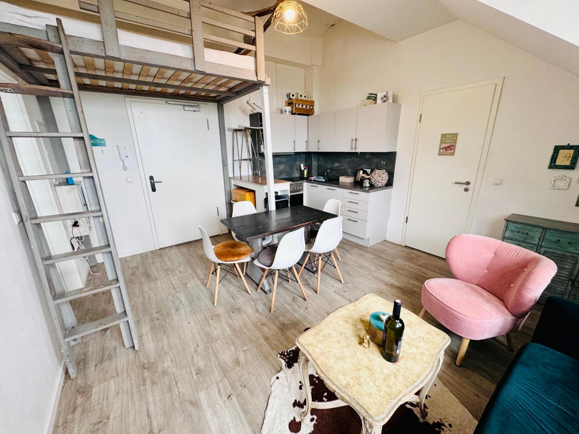 Golden Loft Apartment