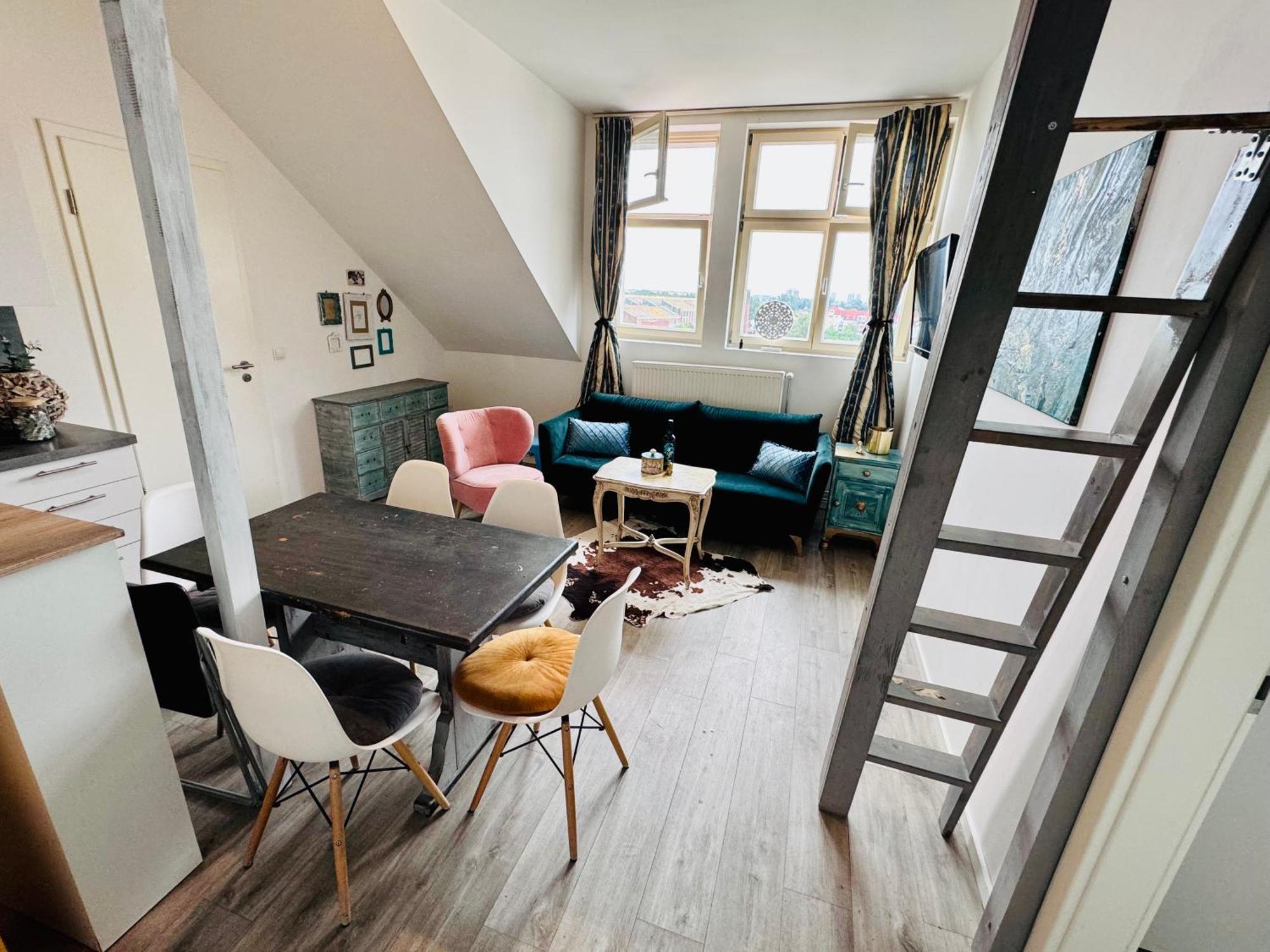 Golden Loft Apartment