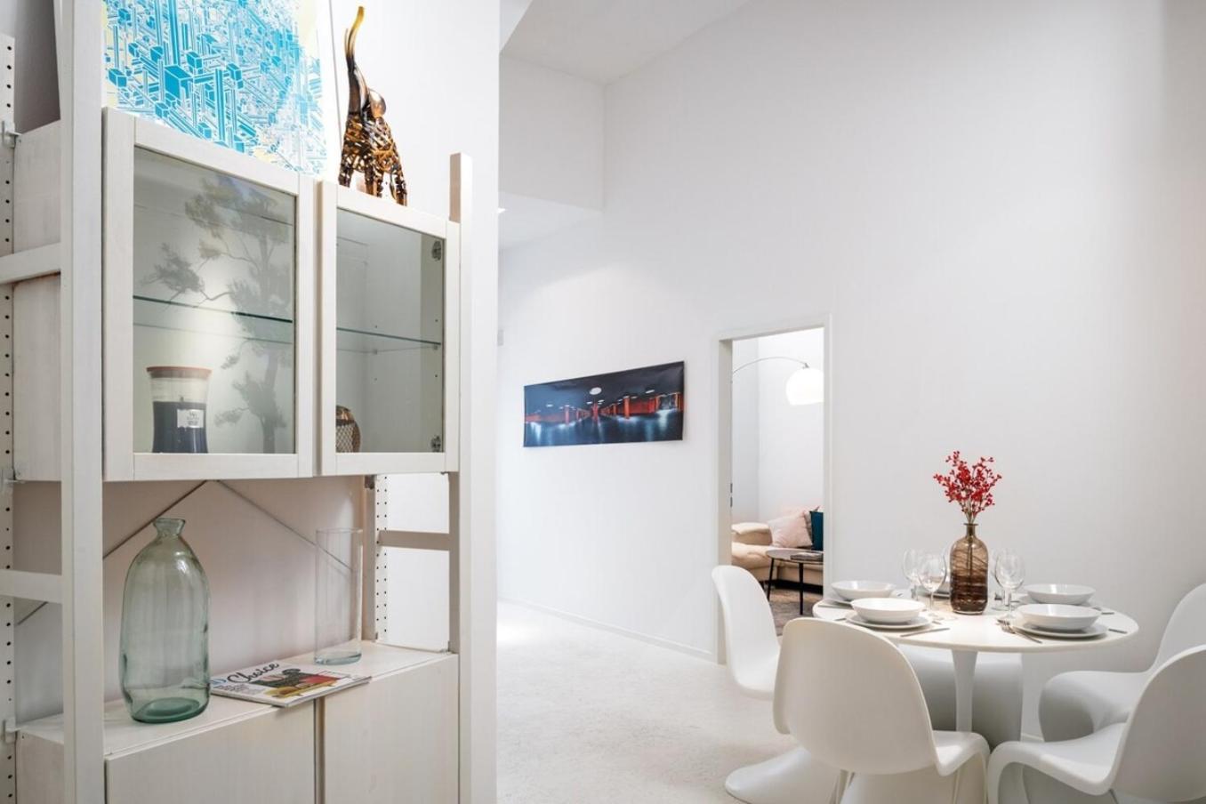 Apartment With Fireplace Near Underground Berlin