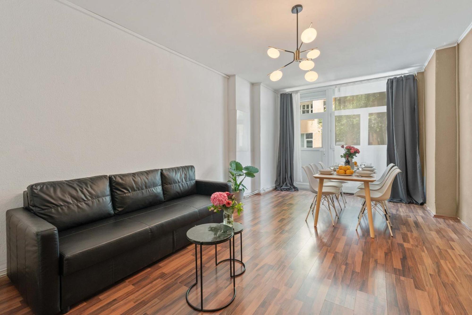 33 I Und N Mitte Apartment *