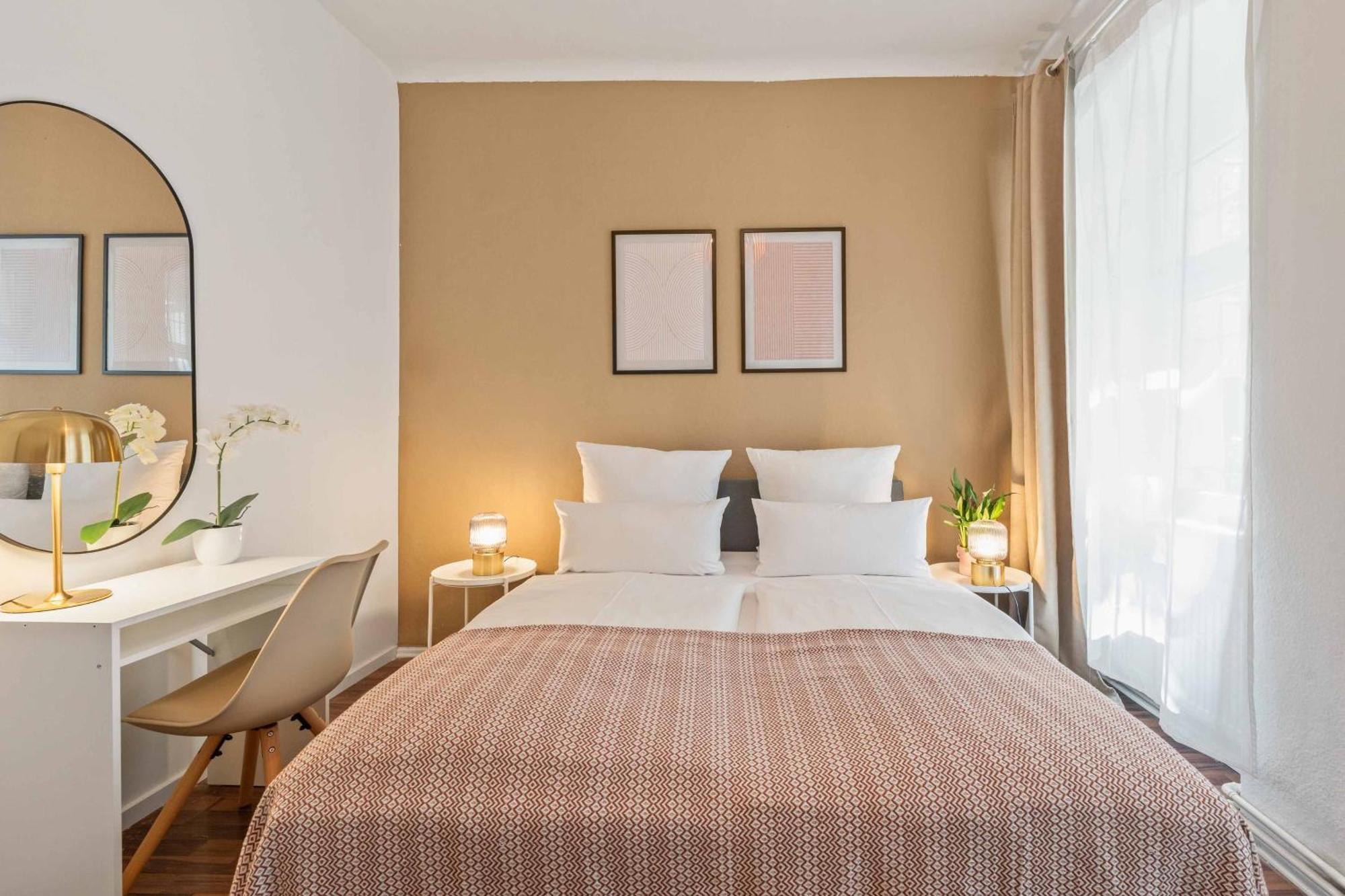 Apartment 33 I Und N Mitte *