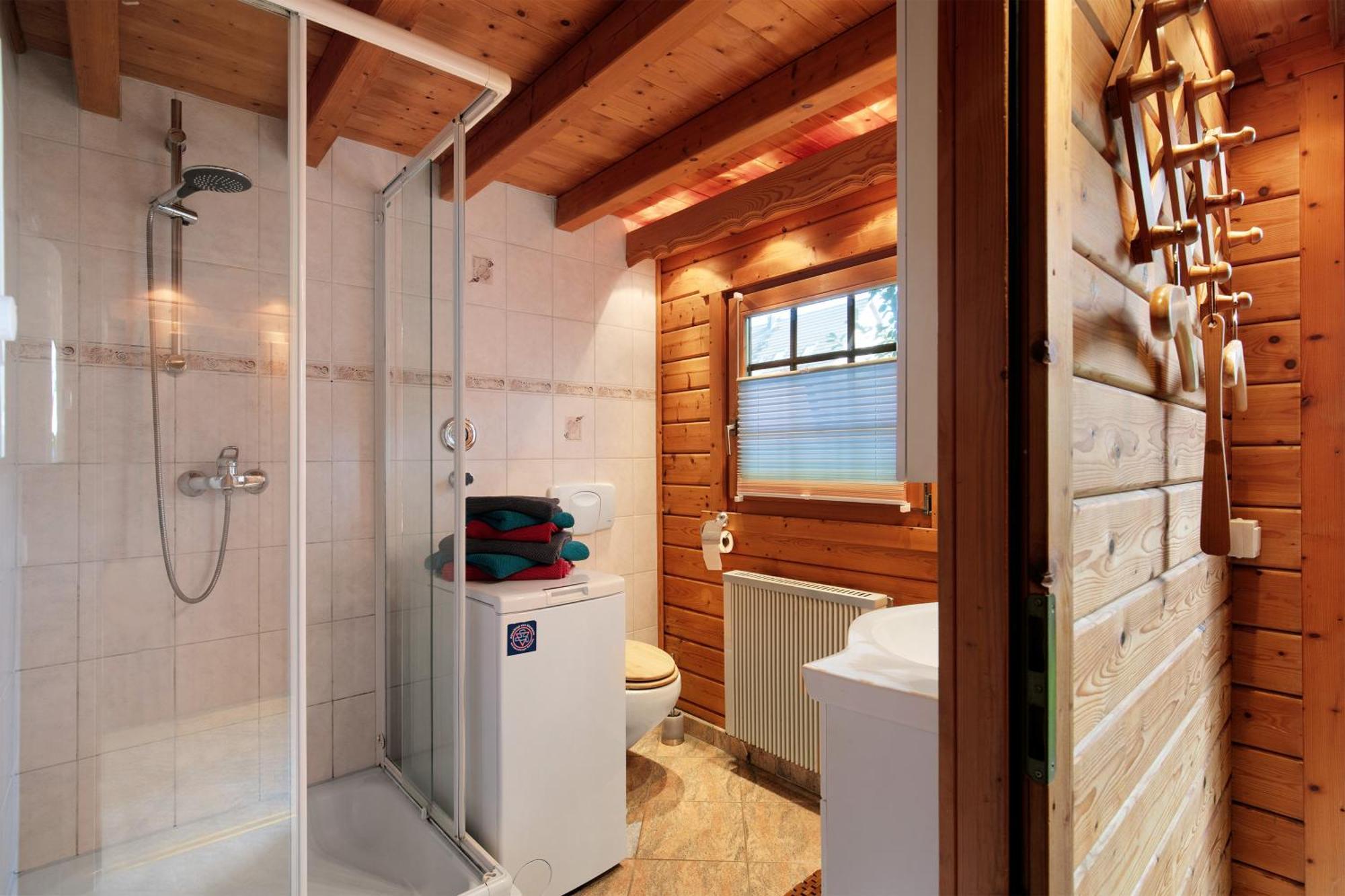 Haus Cuersgen - Blockhaus Jana Holiday home *
