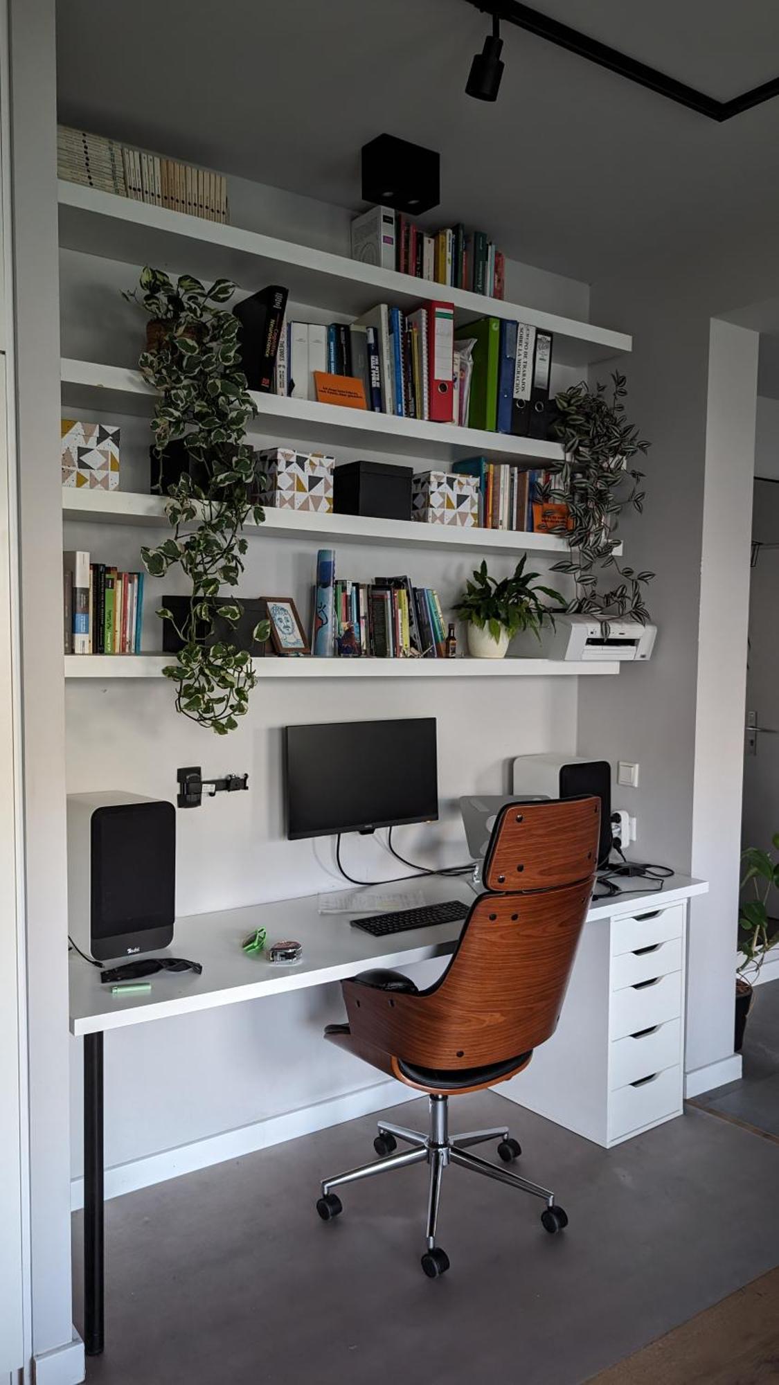 Urban Jungle Retreat *