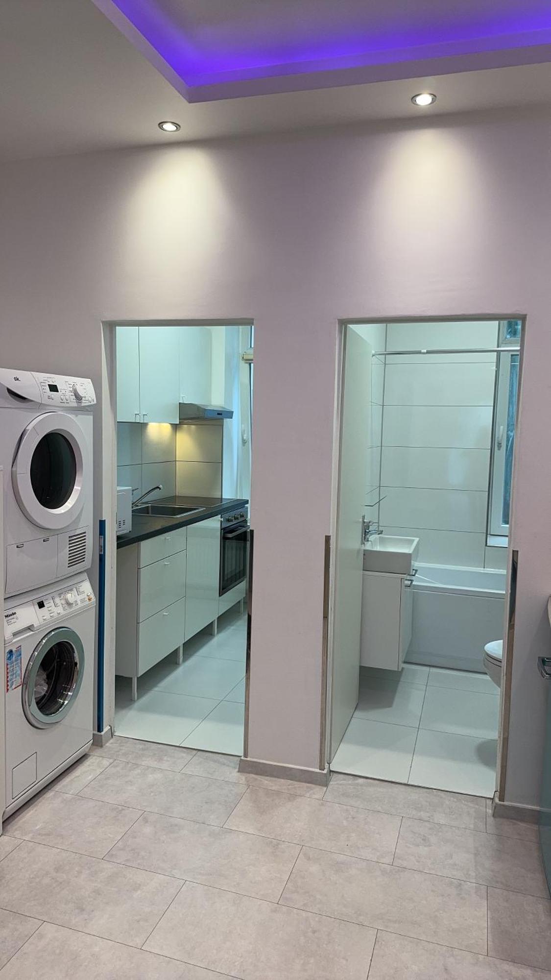 Apartment Brandneues Mit 3 Schlafzimmern *