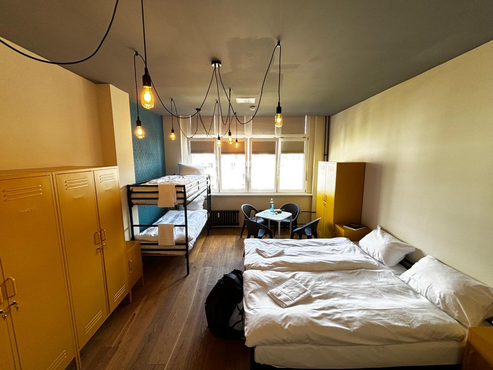 Coffee Hostel *