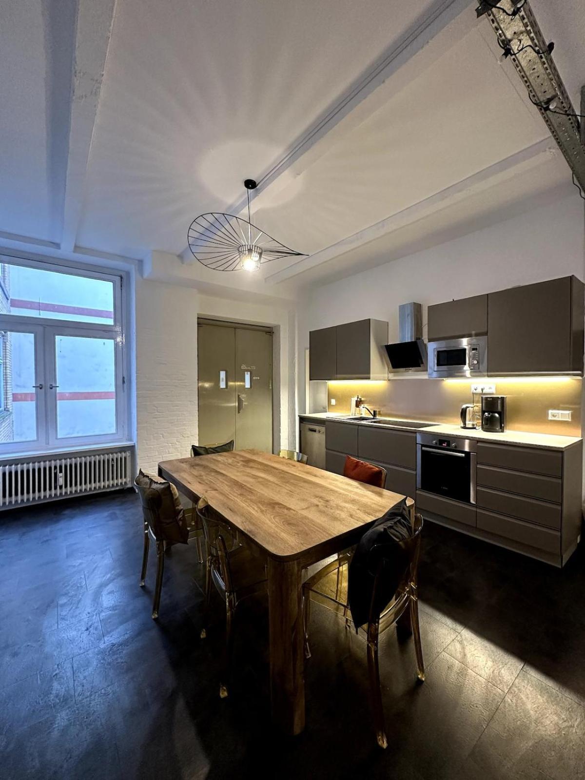 Cozy Rosy In Vibrant Area 4 Apartment Berlin