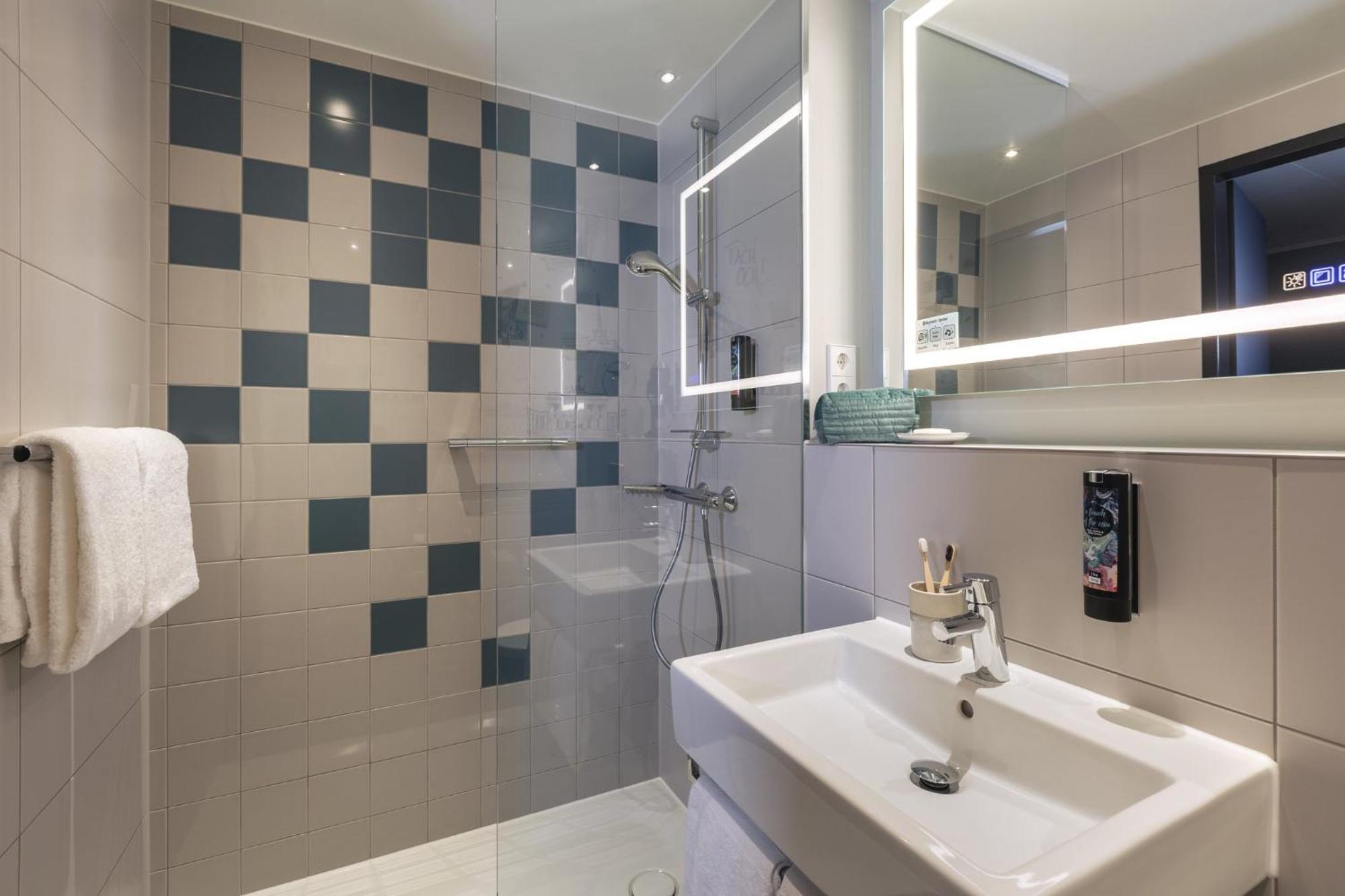 - The Niu, Flash Charlottenburg By Ihg 3*