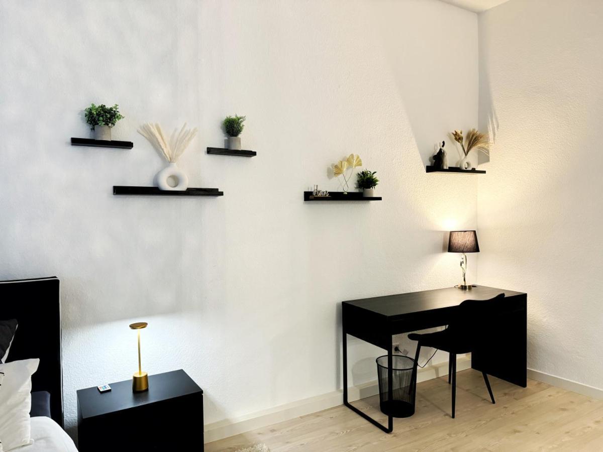 I Spacious 130qm Near Berlins Sights Apartment