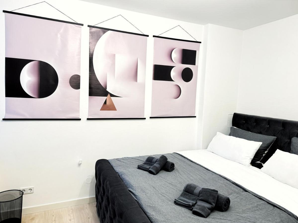 Apartment I Spacious 130qm Near Berlins Sights *
