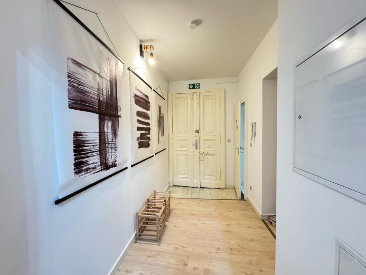 Apartment I Spacious 130qm Near Berlins Sights Berlin