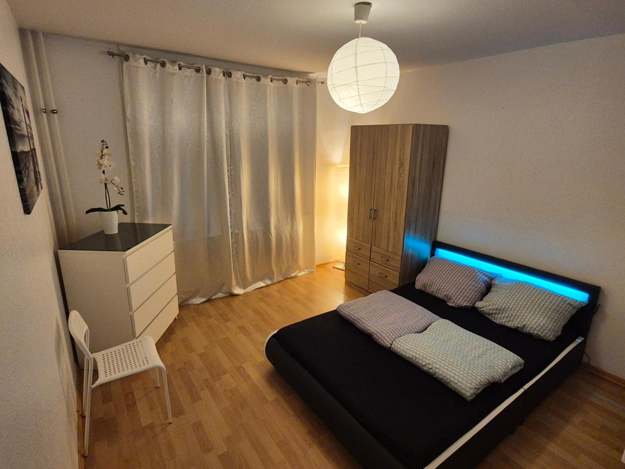 Schoene 3 Schlafzimmer Mit 4 Dopplbetten *