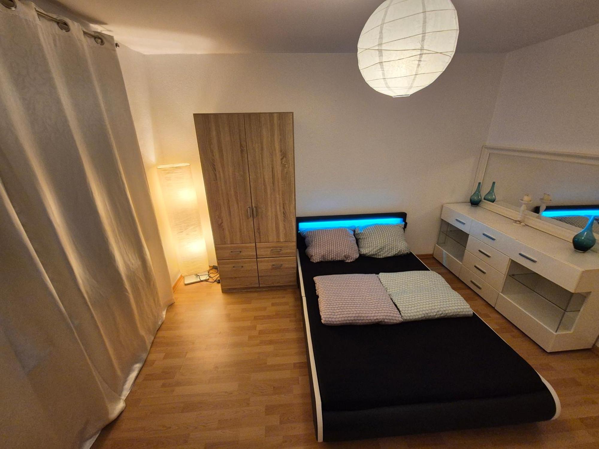 Schoene 3 Schlafzimmer Mit 4 Dopplbetten Berlin