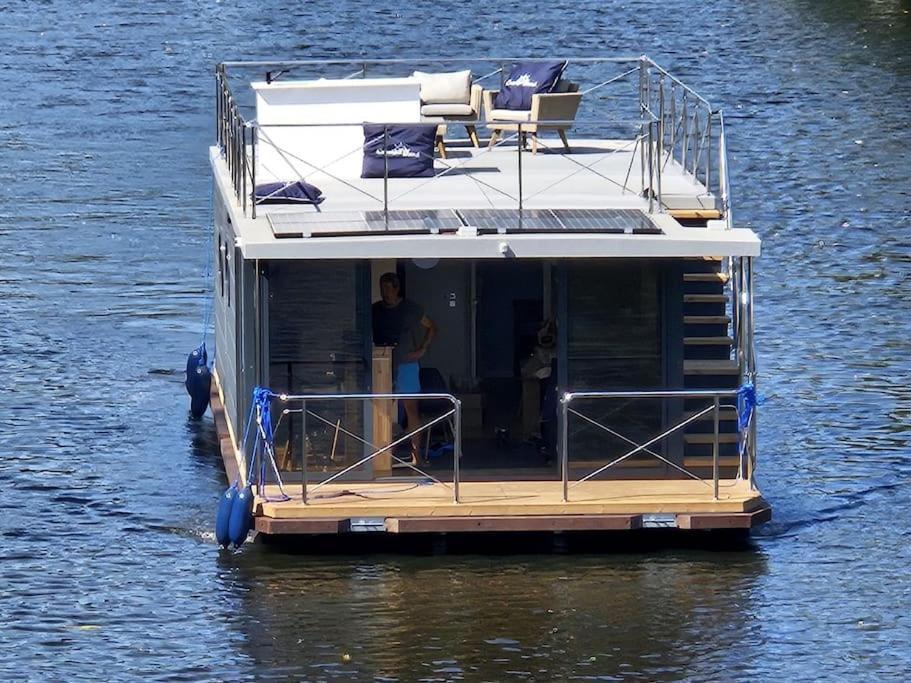 Botel Waterbliss