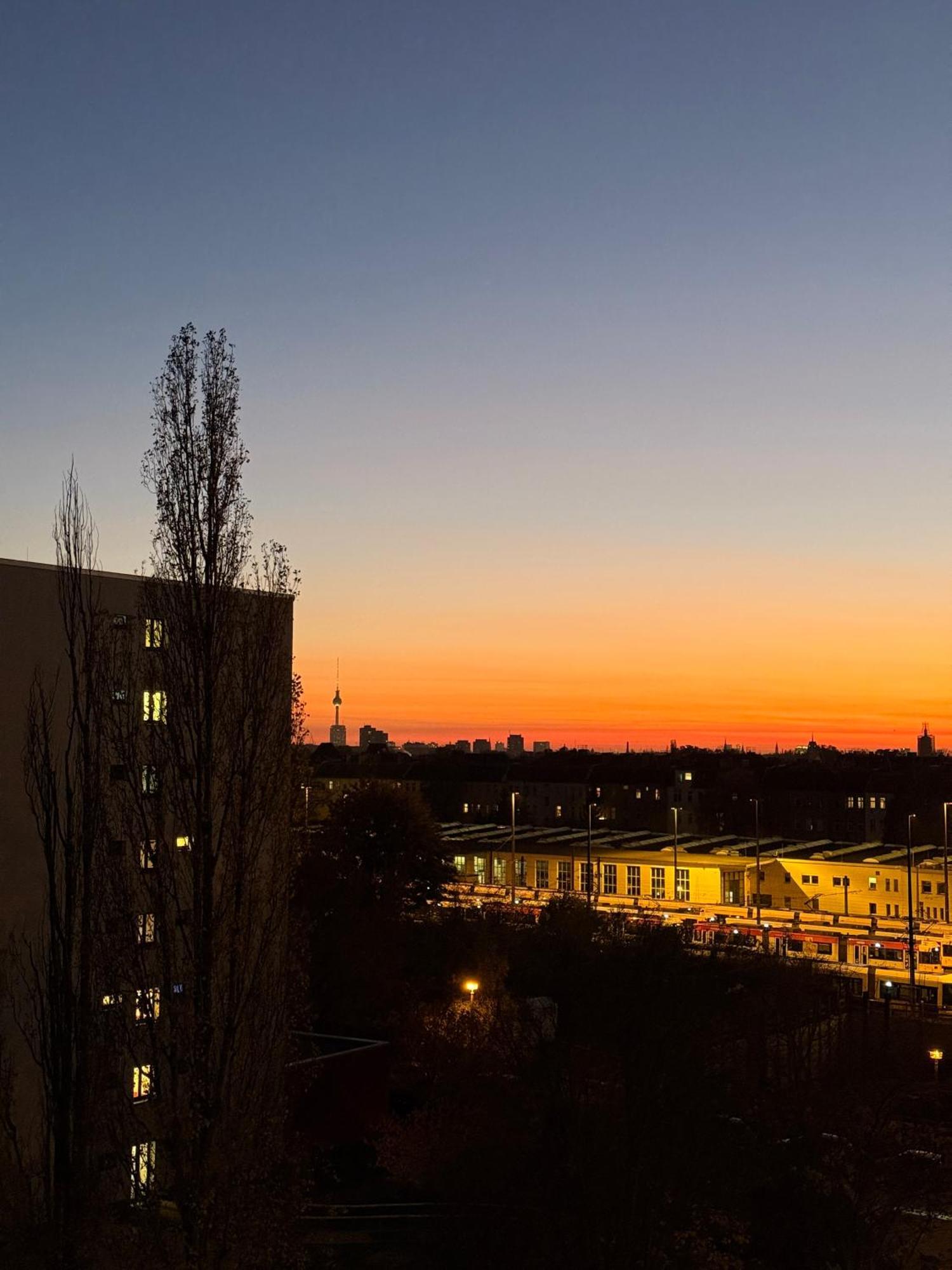 Mint Ueber Der Stadt Parken Kueche Wifi Apartment Berlin