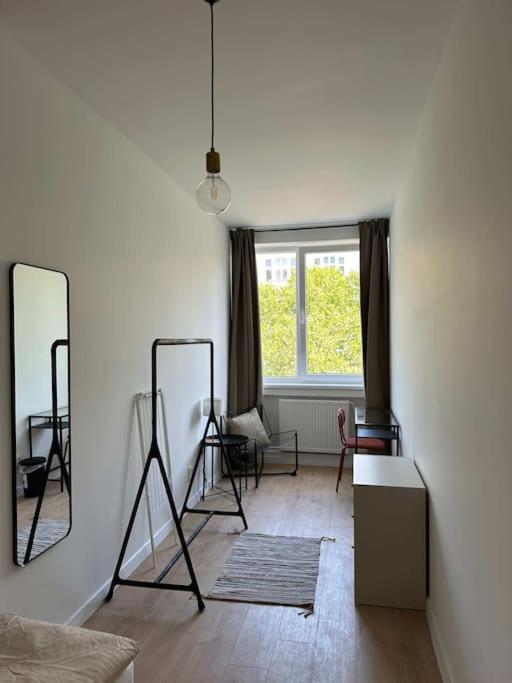 Helles Elegantes In Berlin-schoeneberg Apartment *