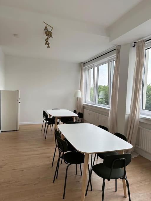Helles Elegantes In Berlin-schoeneberg *