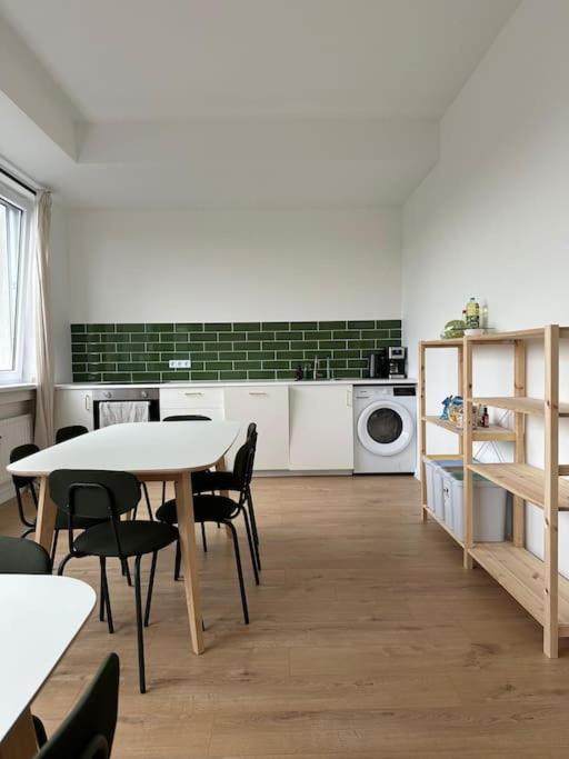 Helles Elegantes In Berlin-schoeneberg Apartment Berlin