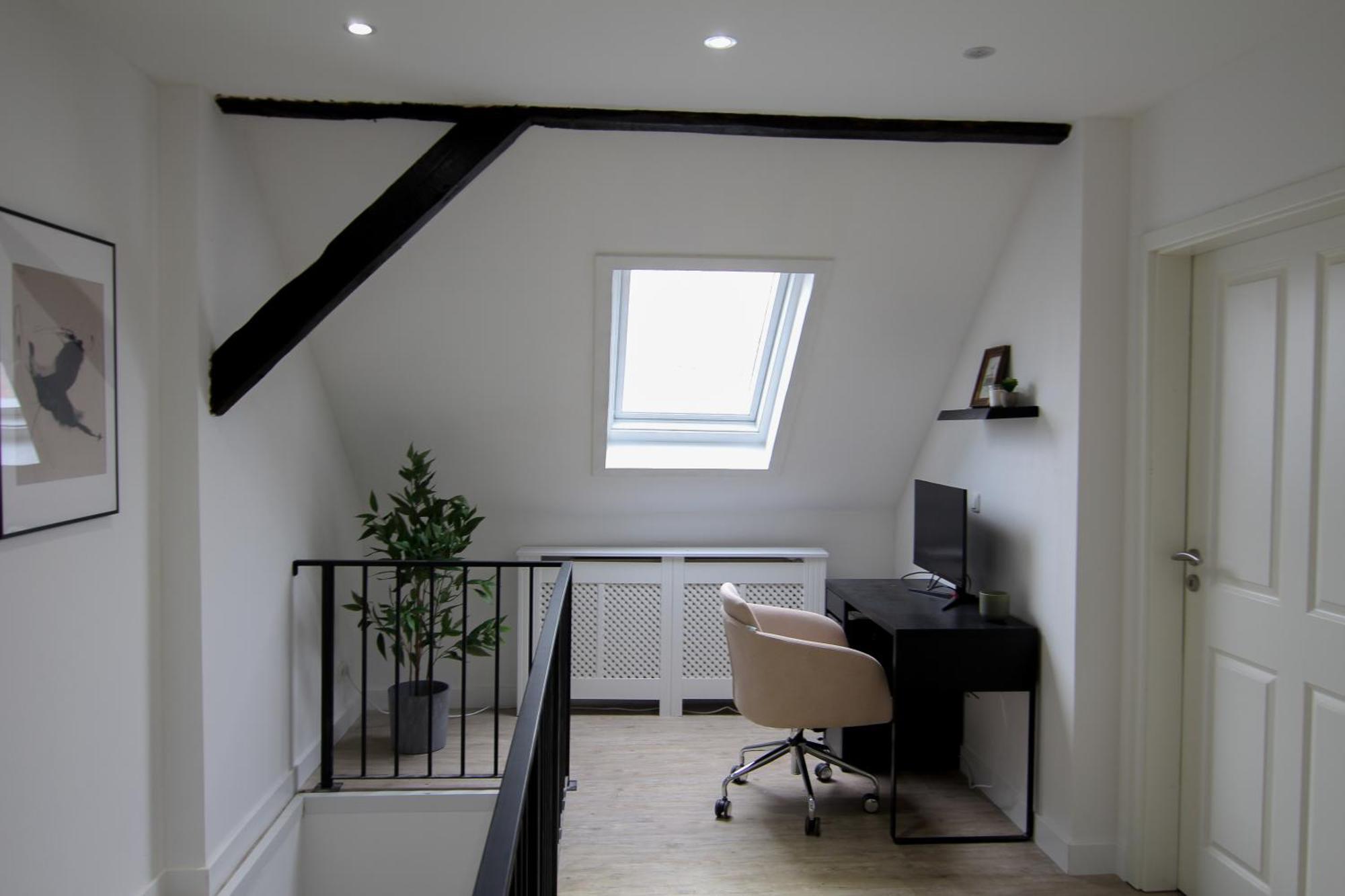 Haus Mit Pool, Garten Und Gym In *