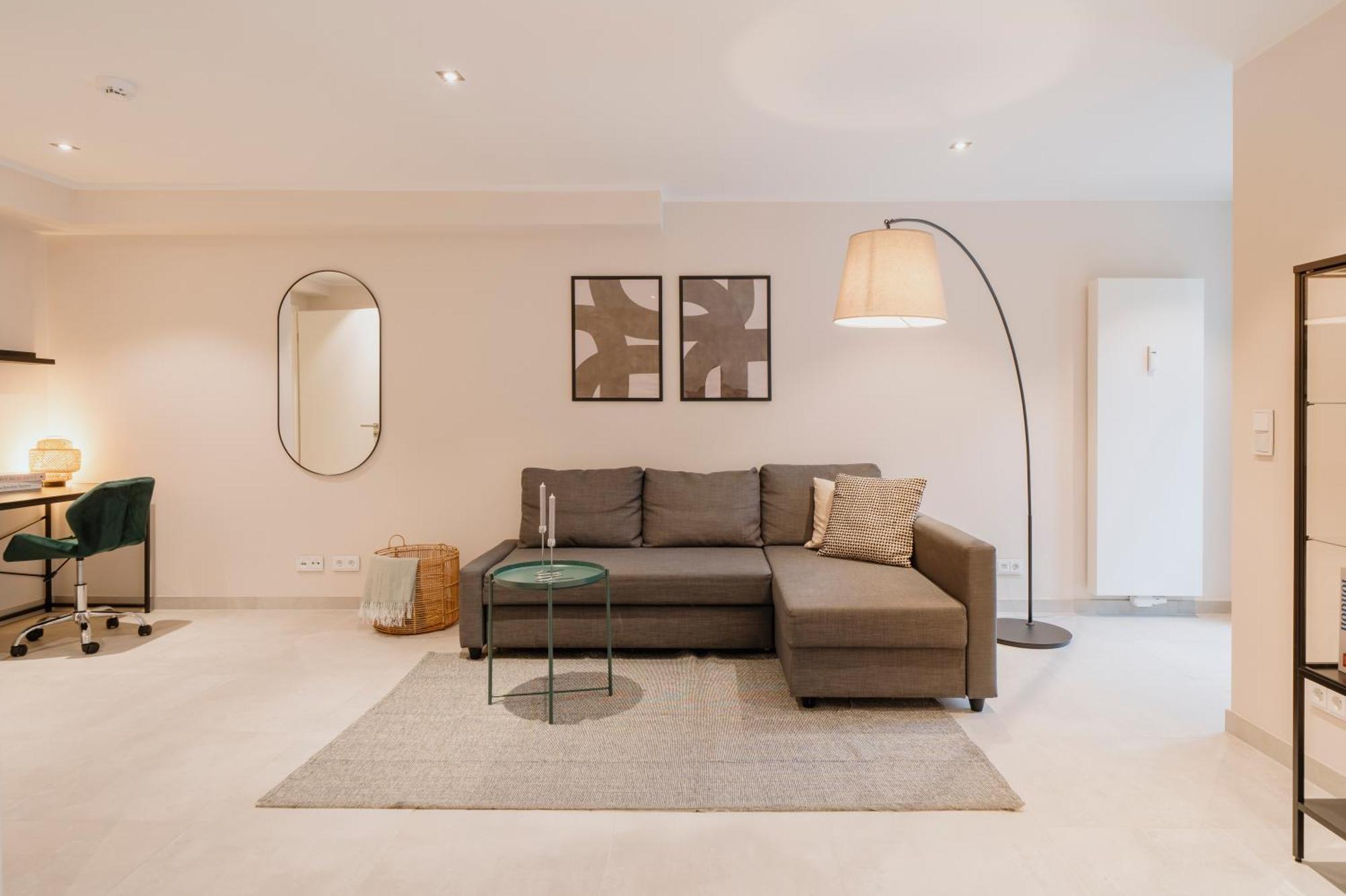 Homely - Huge Terrace, Modern, Quiet, Near Kudamm Lejlighed *