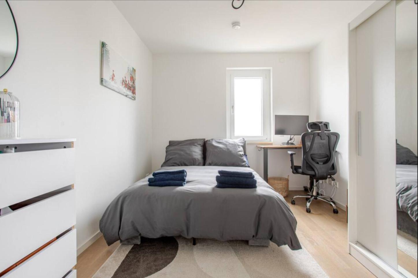 3-room Flat In Near Prenzlauer Berg *