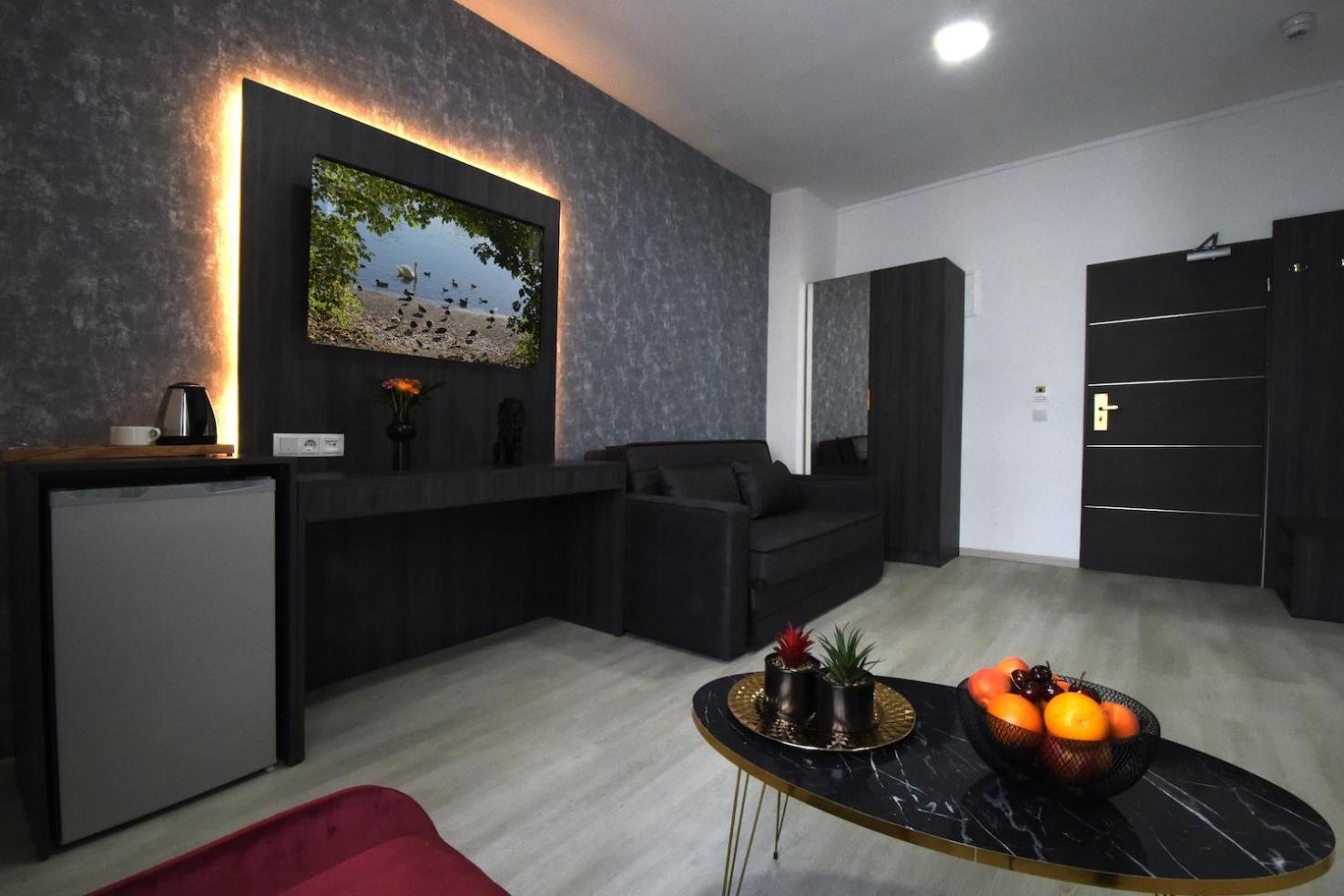 Grand - Weissensee Hotel *