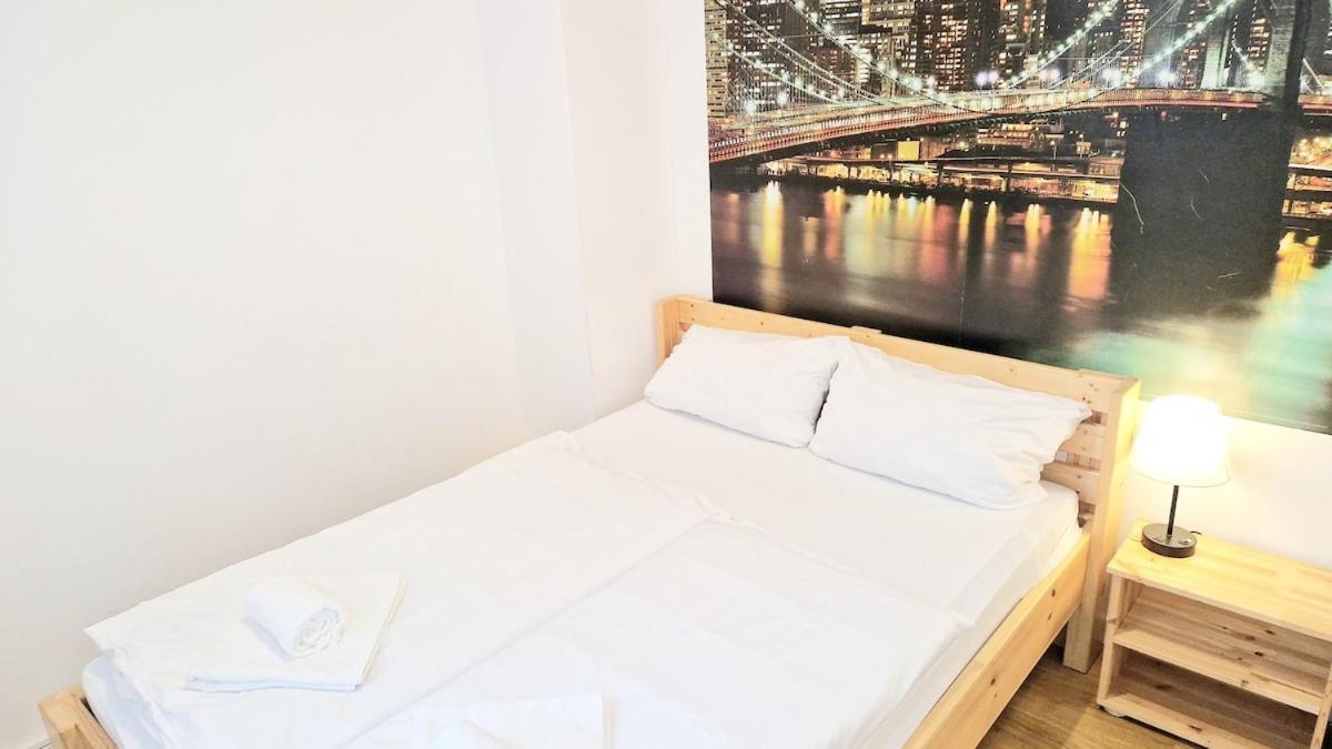 Km1 Small Two-room With Terrace Apartment