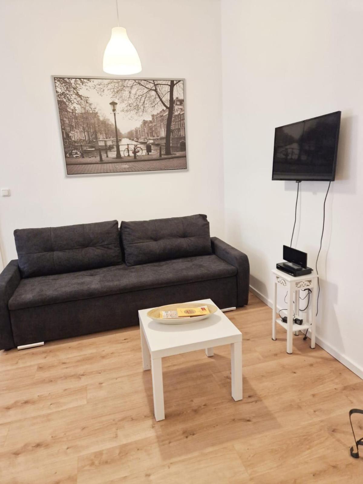 Apartment L30 Neukoelln *