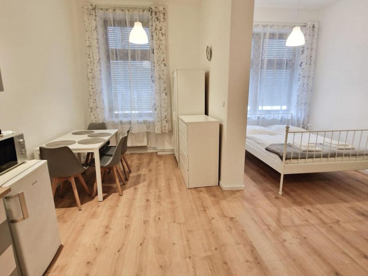 L30 Neukoelln * Berlin