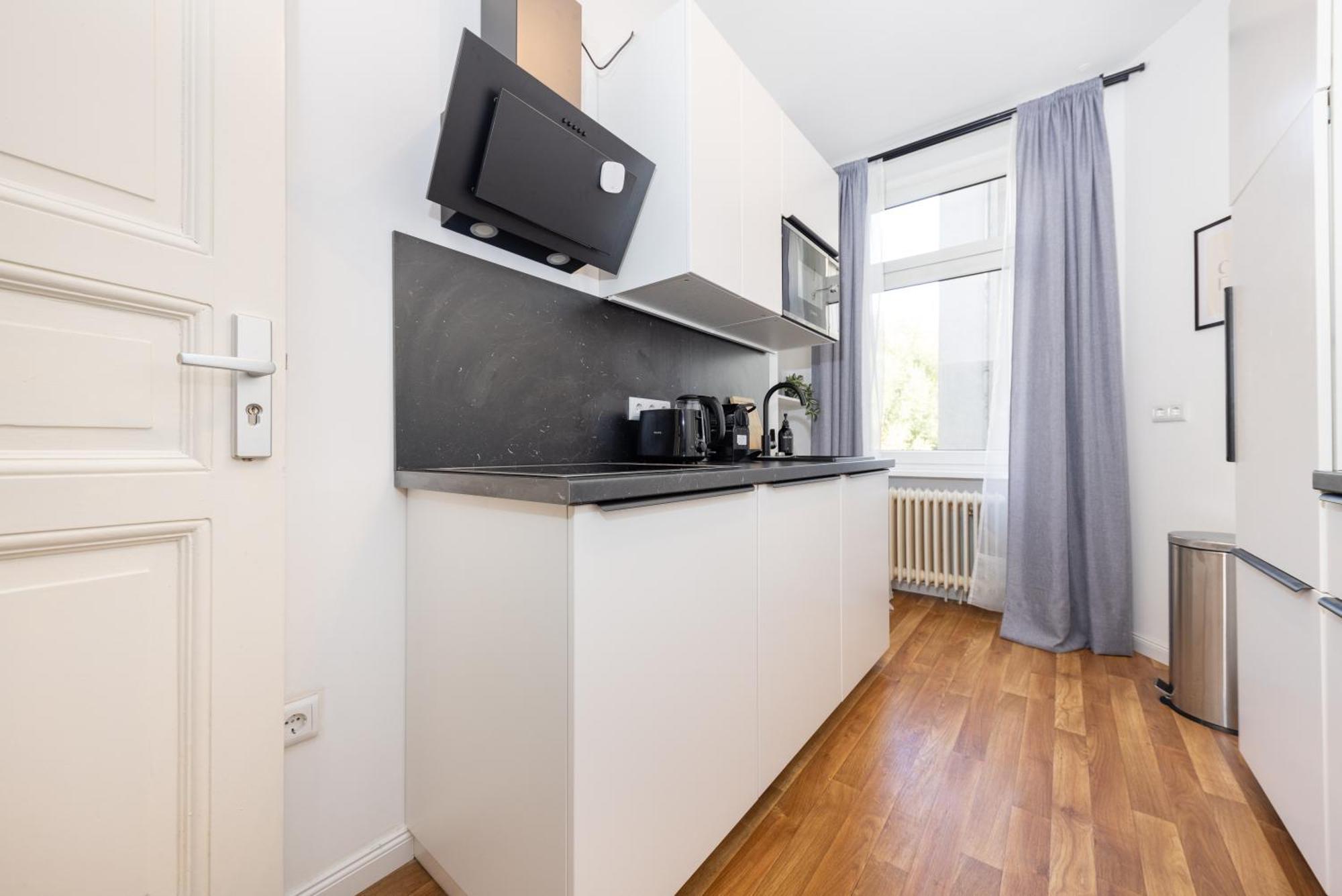 Apartment 4 Grosse Kueche Balkon Am Maybachufer