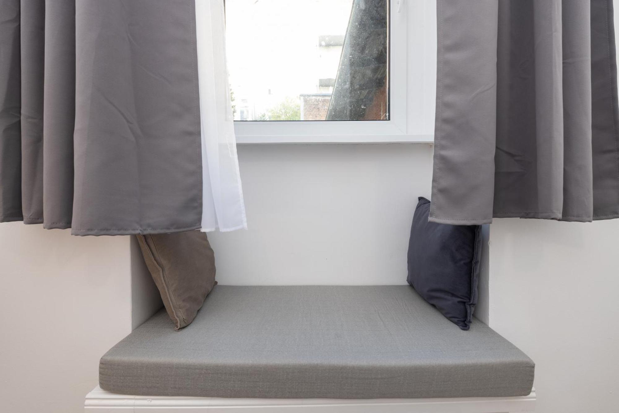 2br Modern Maybachufer Tischkicker * Berlin