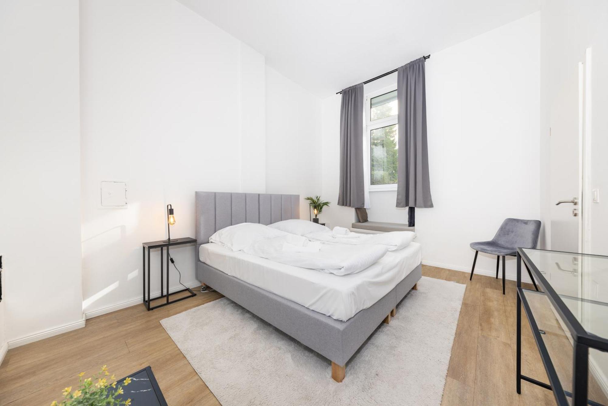 2br Modern Maybachufer Tischkicker Berlin