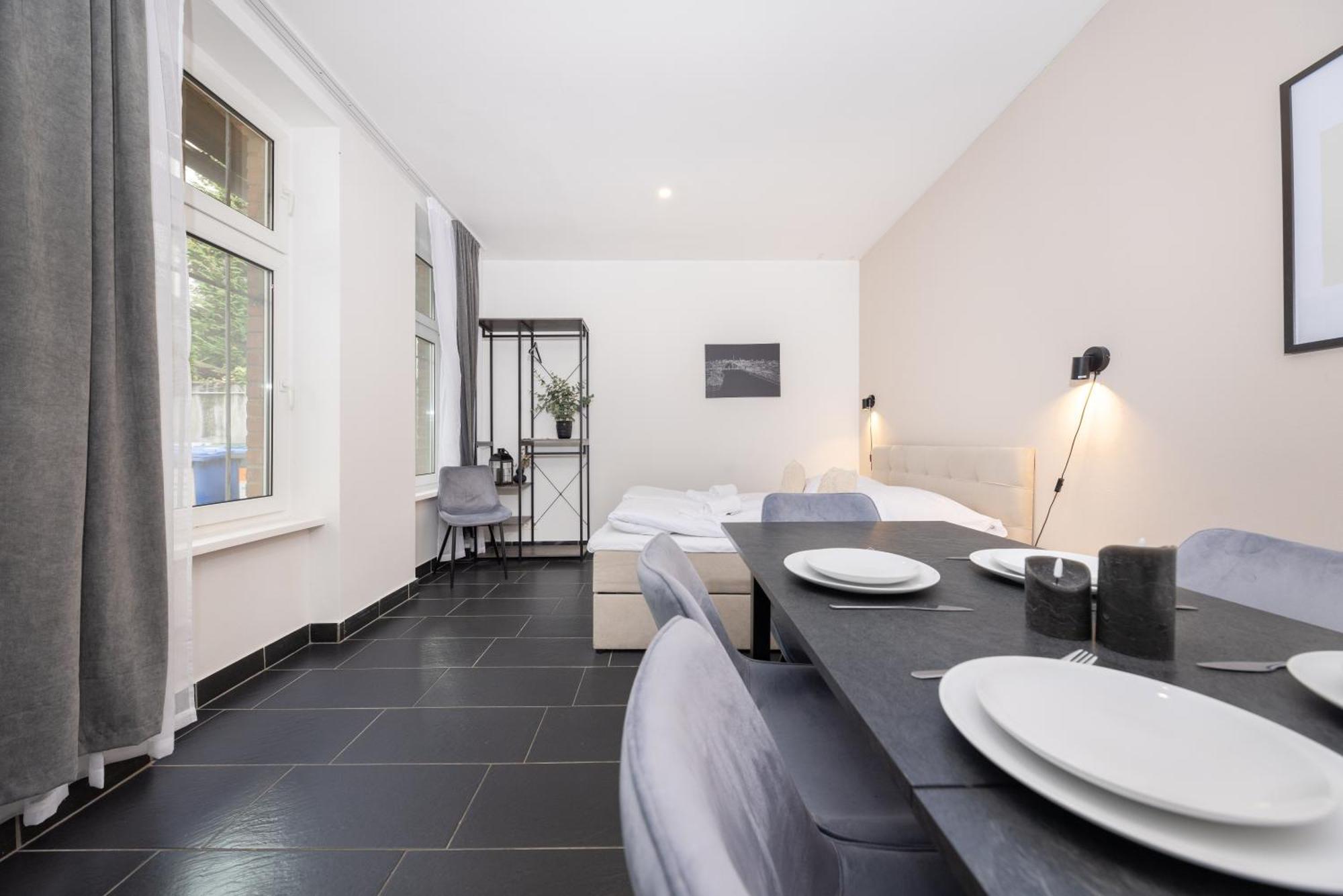 2br Modern Maybachufer Tischkicker * Berlin