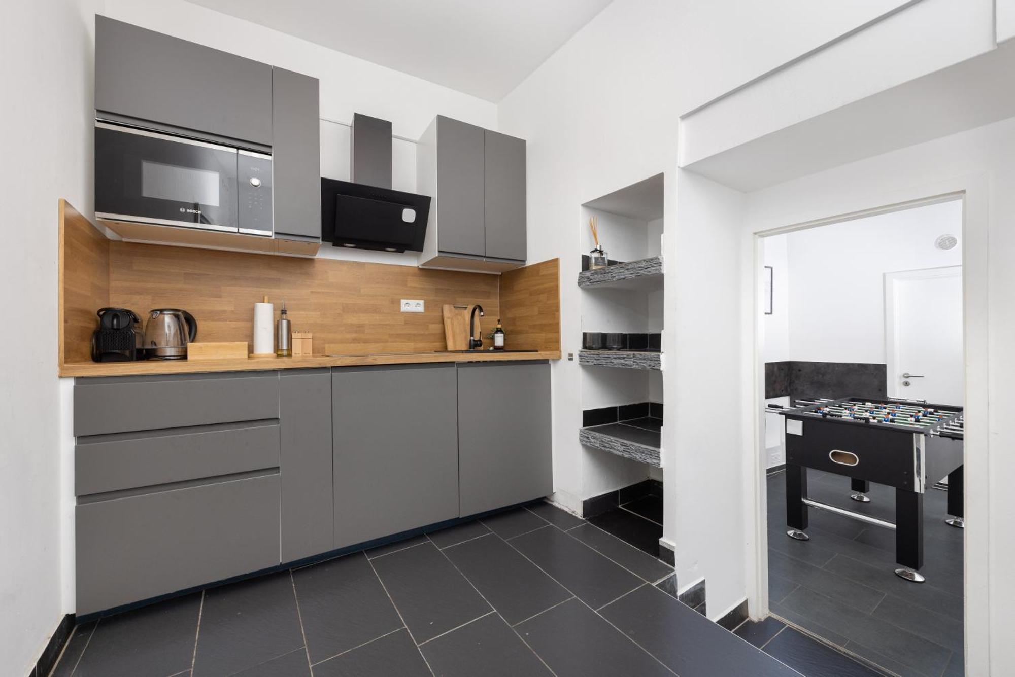 2br Modern Maybachufer Tischkicker * Berlin