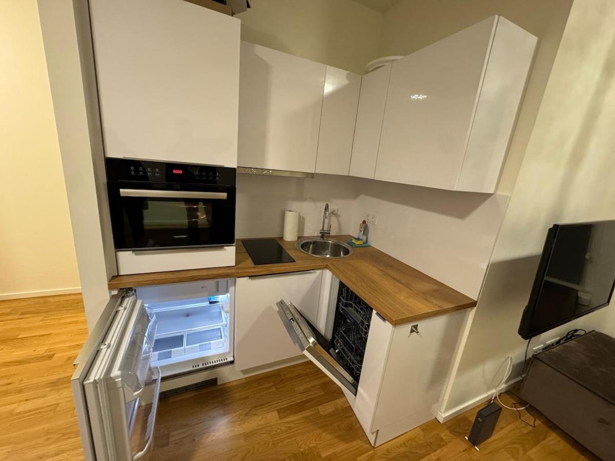 Apartment Genthiner 3
