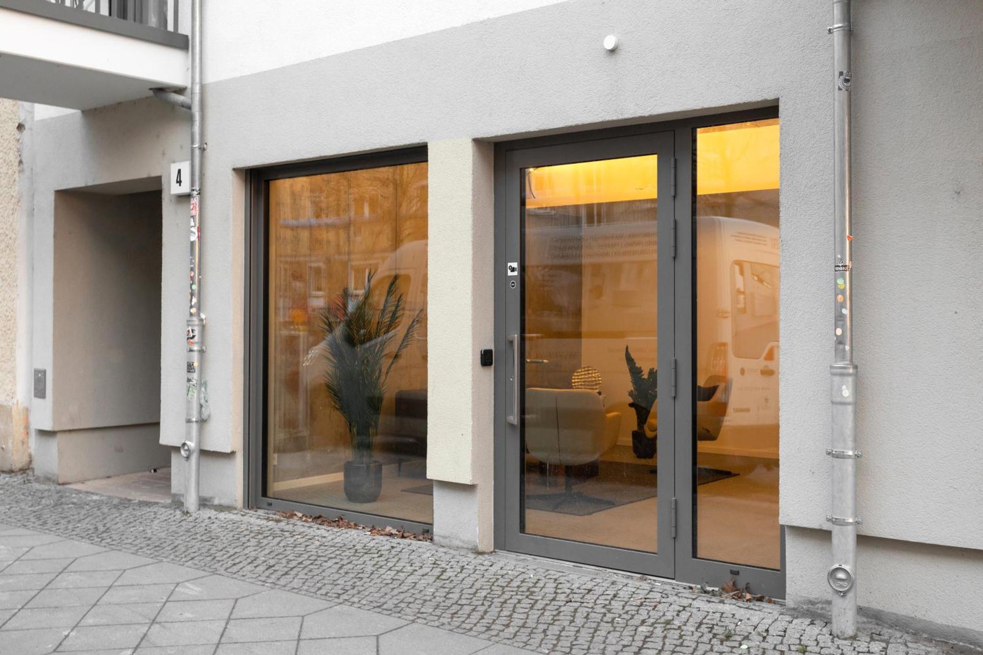 Aparthotel Global Living I Thegraf - East Side Gallery *