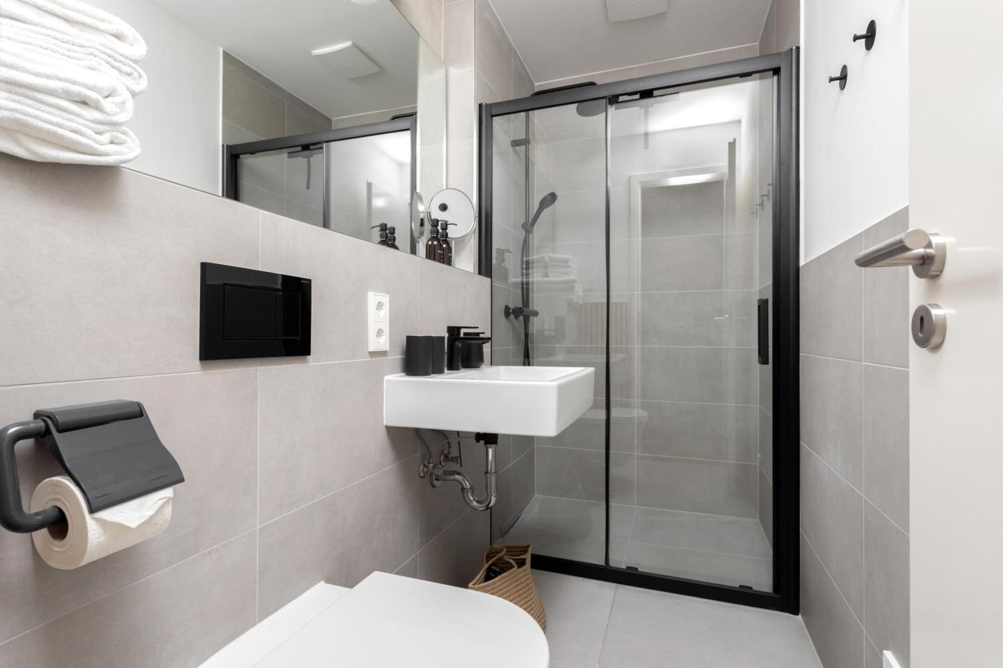 Aparthotel Global Living I Thegraf - East Side Gallery Berlin