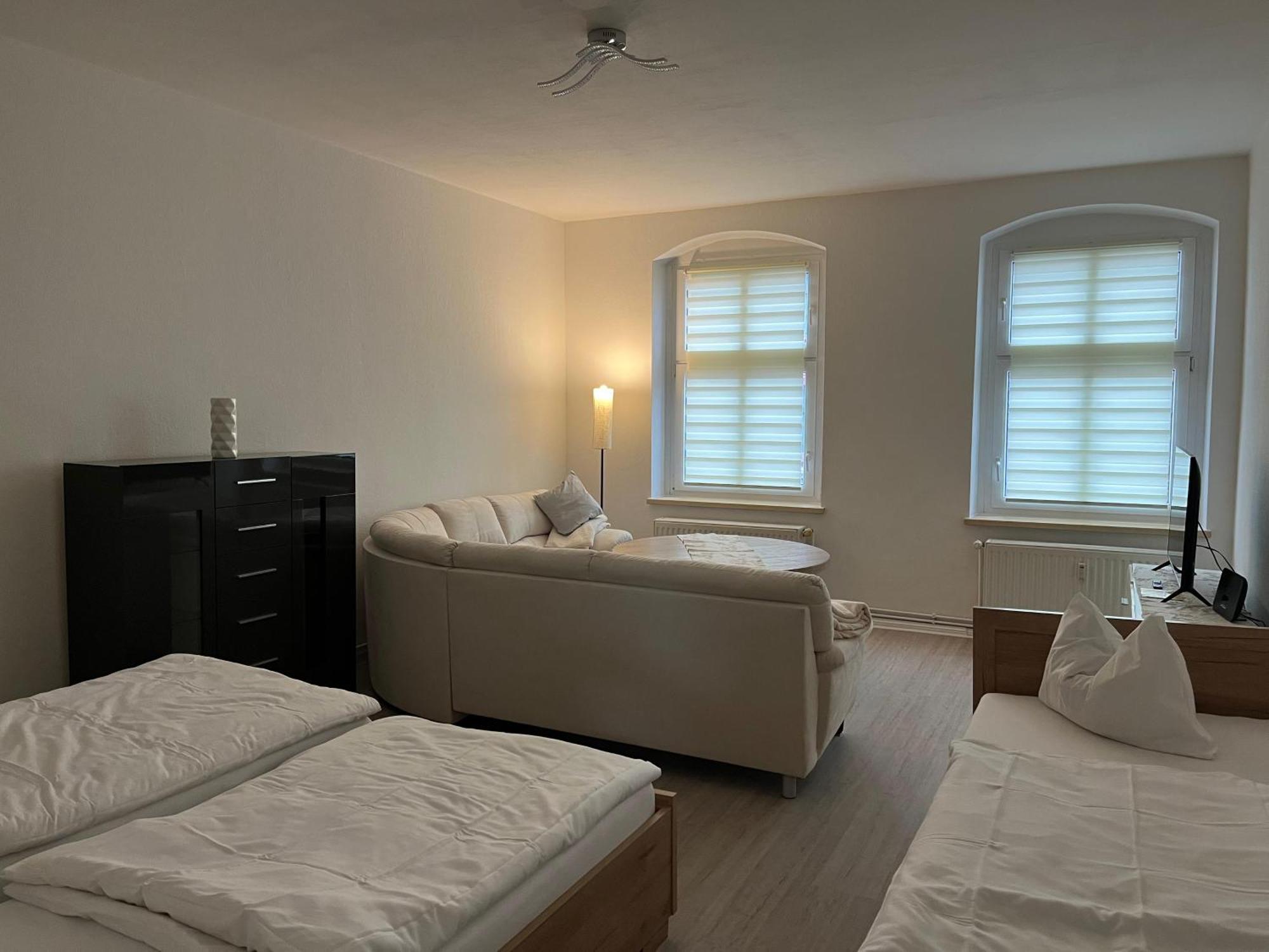 Ferienhaus Atze4 Monteurzimmer Fuer 6 Personen *