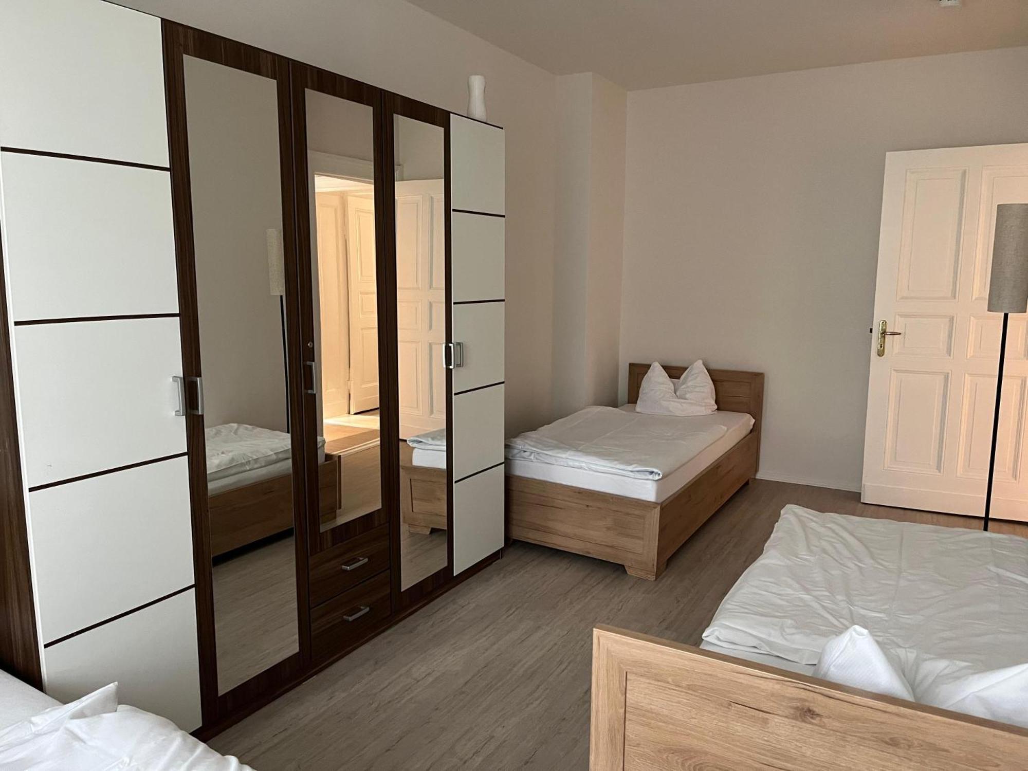 Atze4 Monteurzimmer Fuer 6 Personen Ferienhaus Berlin