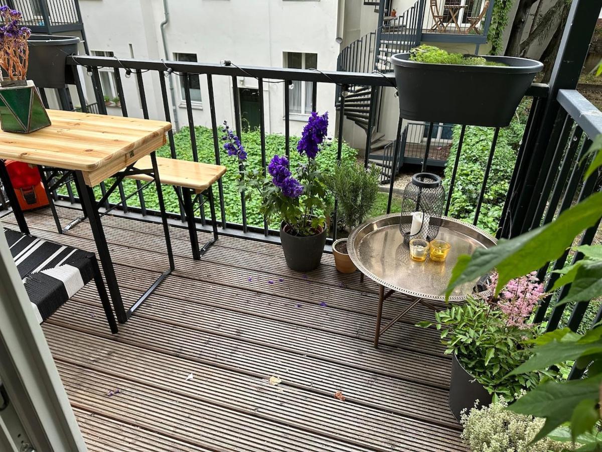 Geishas Charming Gem By Viktoria Park Apartment Berlin