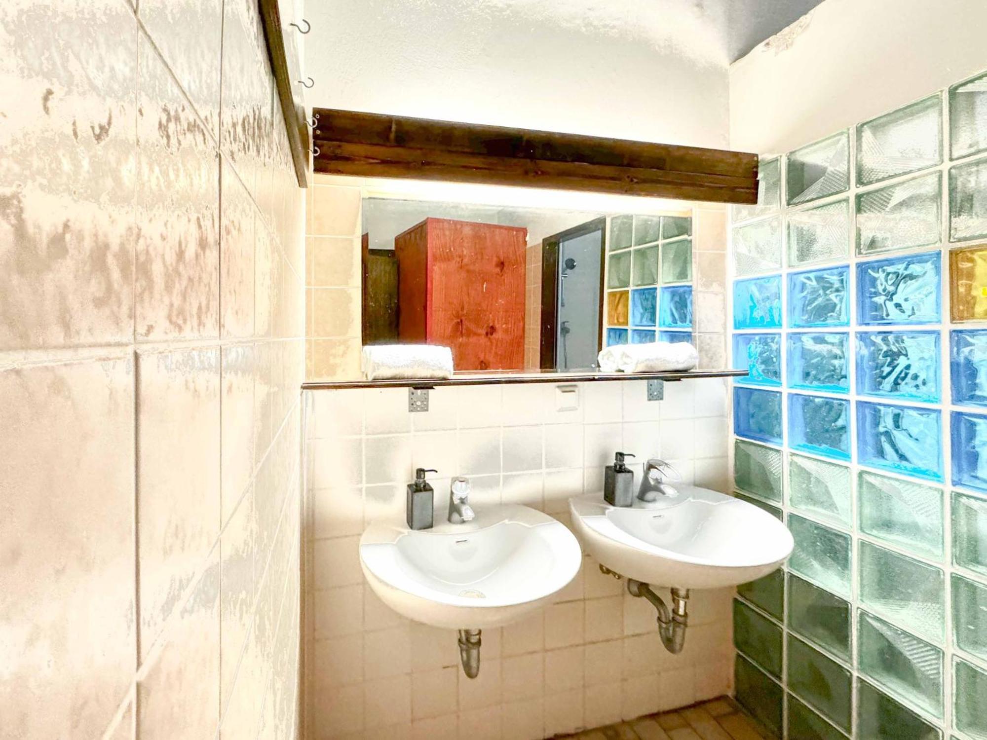 Apartment 200 Qm Loft Am Fluss Fuer Freunde Und Familien ! *