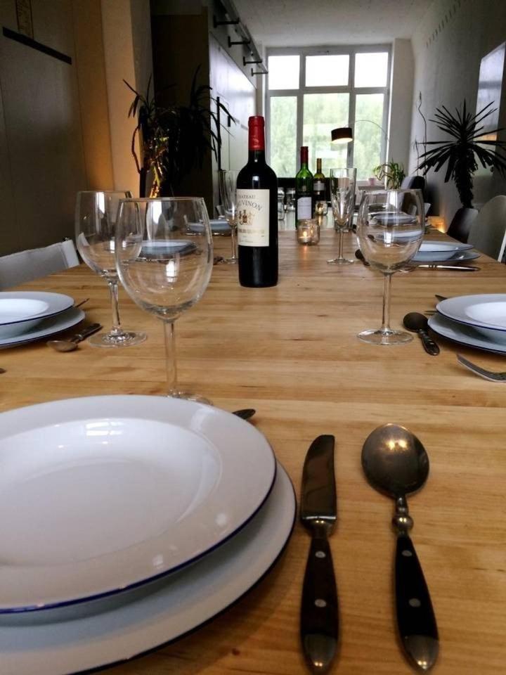 Apartment 200 Qm Loft Am Fluss Fuer Freunde Und Familien ! Berlin